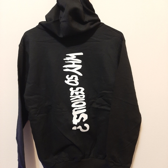 Clothes - Picture 11 of 16